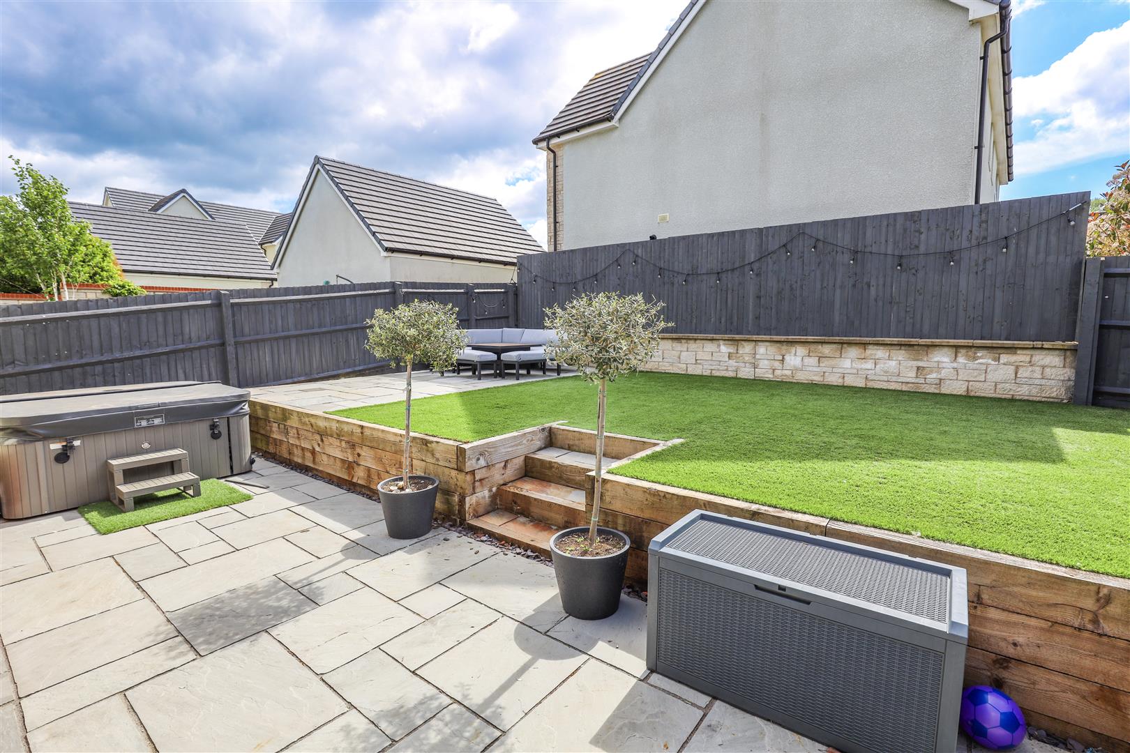 47 Dunraven Close, Cowbridge, Vale of Glamorgan, CF71 7FG